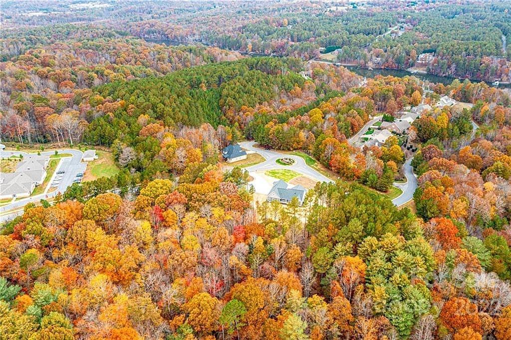 The River Bend Residence — photo 8