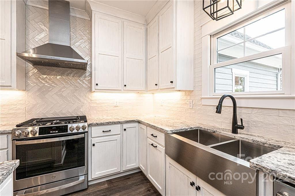 The River Bend Residence — photo 21