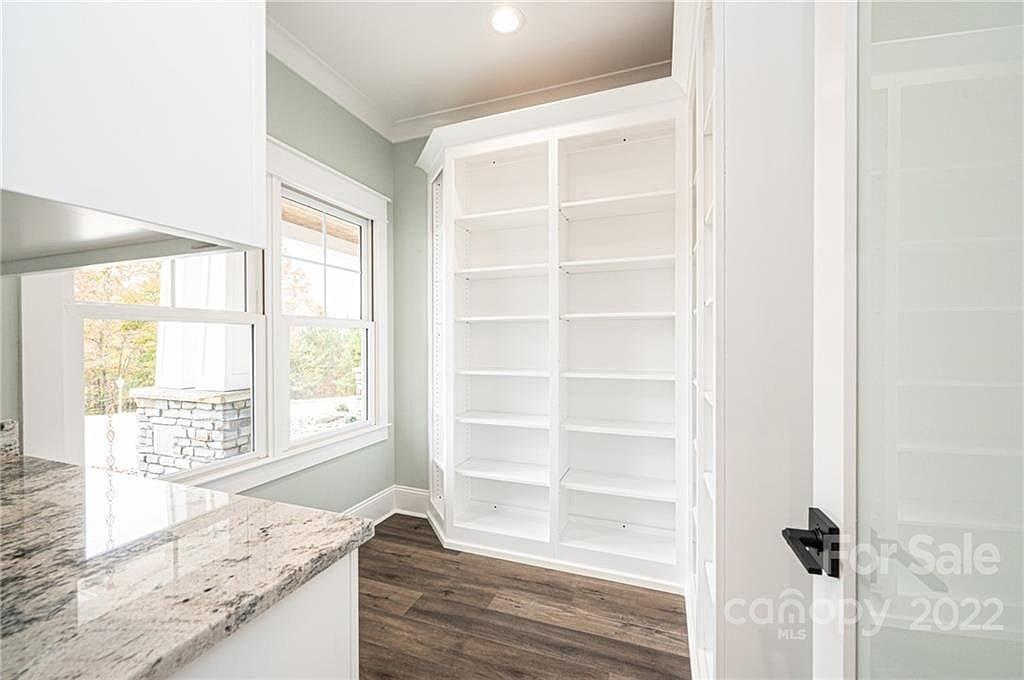The River Bend Residence — photo 23