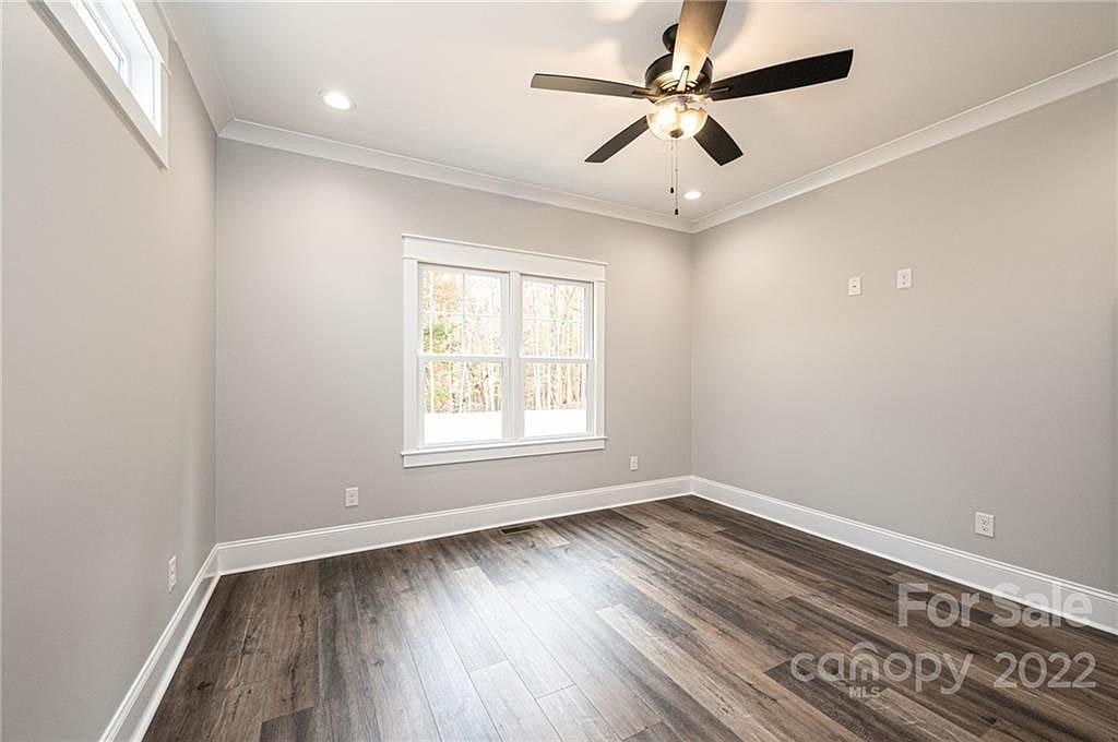 The River Bend Residence — photo 28
