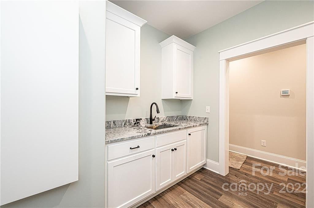 The River Bend Residence — photo 37