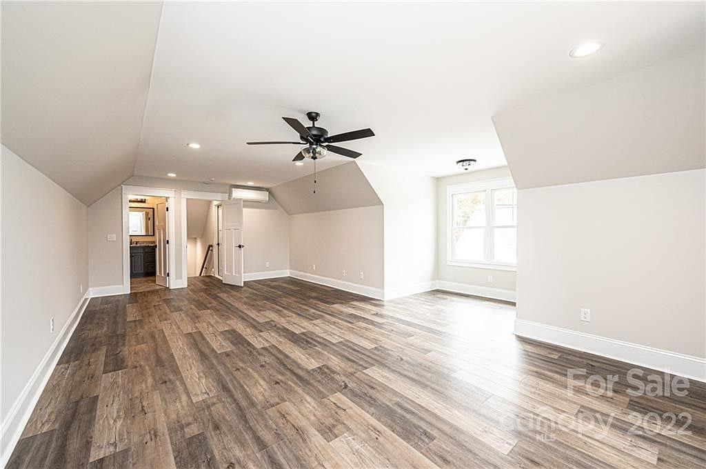 The River Bend Residence — photo 39